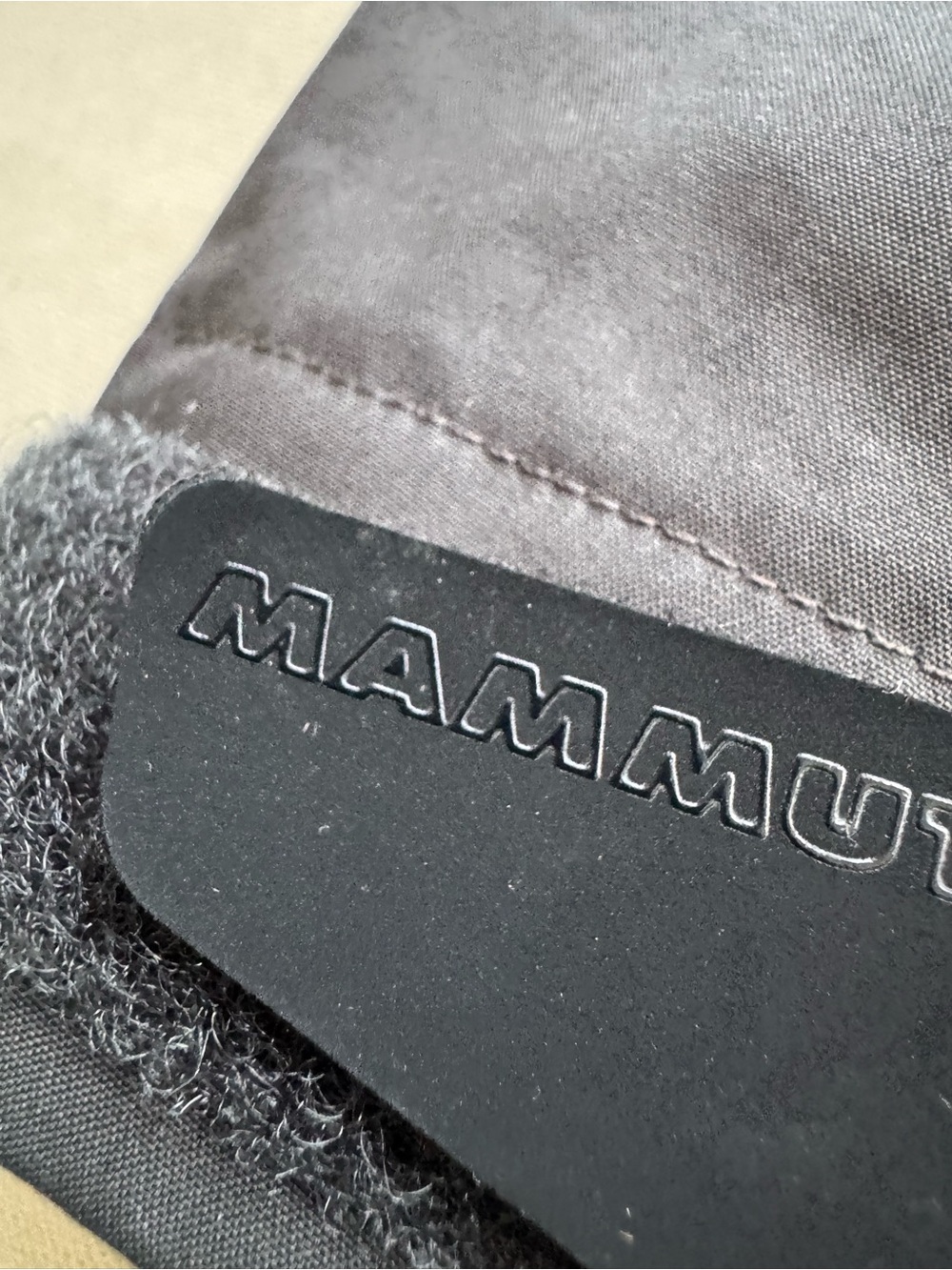 Mammut Men’s GORE-TEX Hooded Shell Jacket Black Size M - Picture 7 of 16